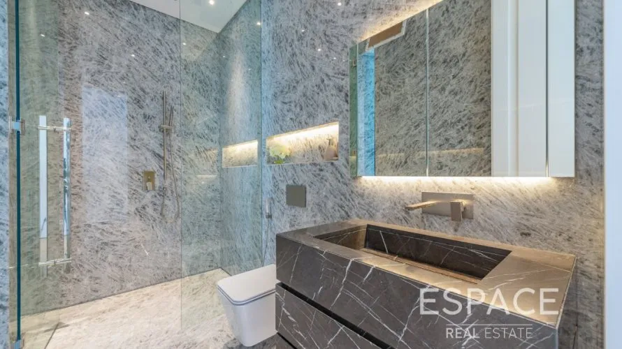 5 bedrooms villa for sale , Palm Jumeirah, Dubai, UAE No. 1305 № 17
