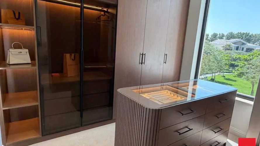 5 bedrooms villa for sale , Dubai, UAE No. 2168 № 17