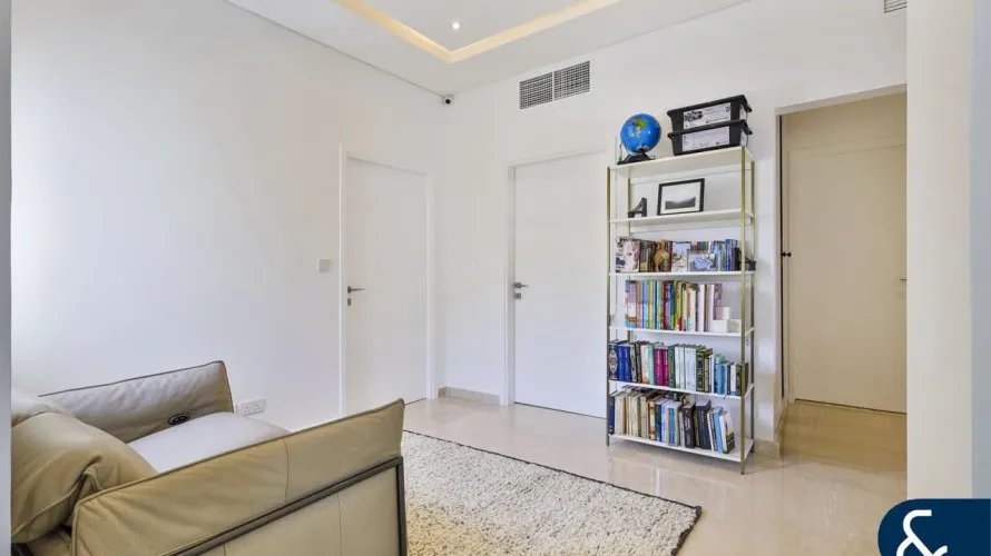 5 bedrooms villa for sale , Meadows 1, Meadows, Dubai, UAE No. 2625 № 2