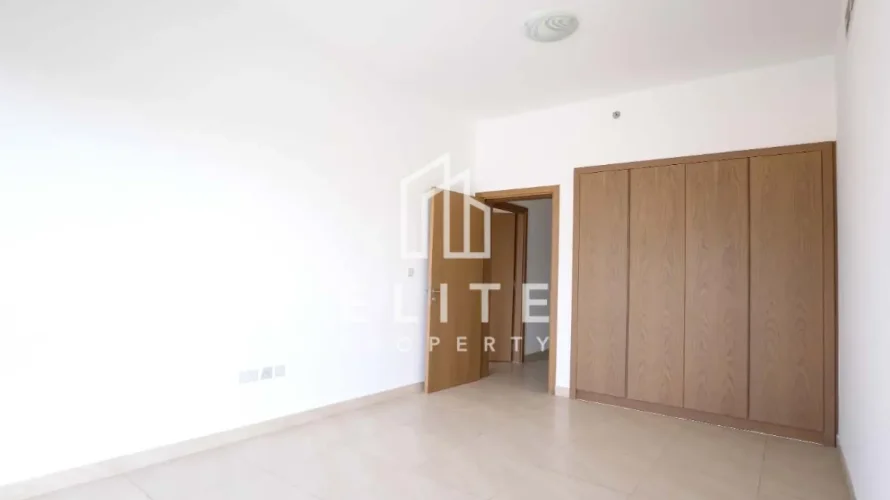 17344m² building for sale , Jumeirah Village Circle, Dubai, UAE No. 734 № 1