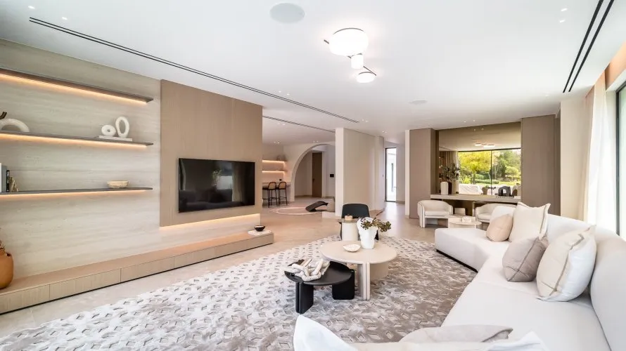 5 bedrooms villa for sale , Dubai, UAE No. 2225 № 4