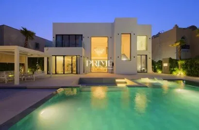 4 bedrooms villa for sale , Jumeirah Islands, Dubai, UAE No. 1157