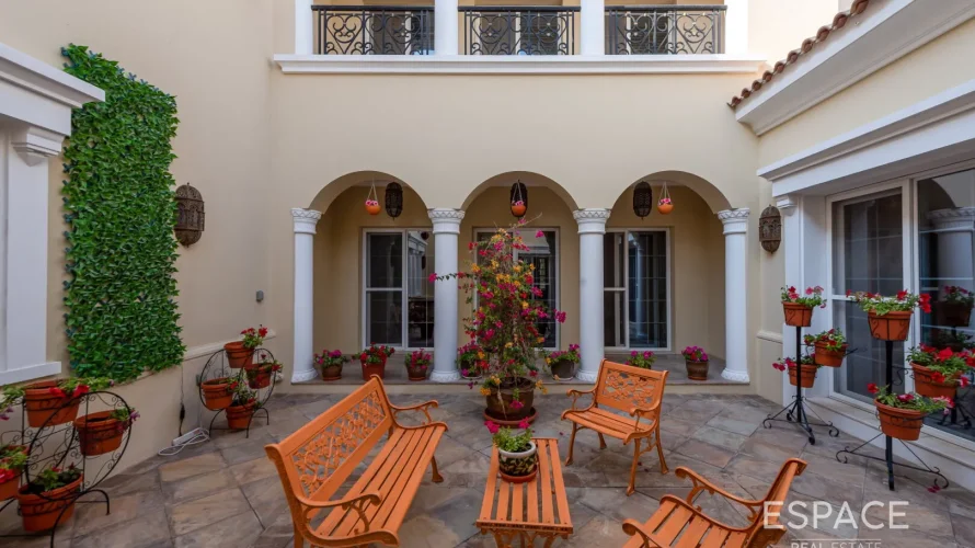7 bedrooms villa for sale , Arabian Ranches, Dubai, UAE No. 1296 № 17