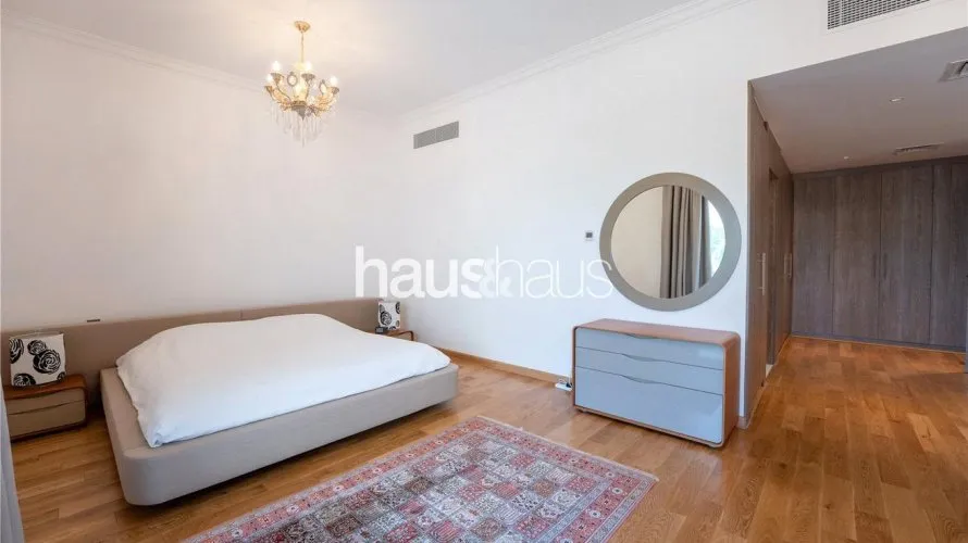 4 bedrooms villa for sale , Jumeirah Islands, Dubai, UAE No. 867 № 10