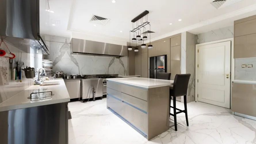 6 bedrooms villa for sale , Dubai, UAE No. 1540 № 13
