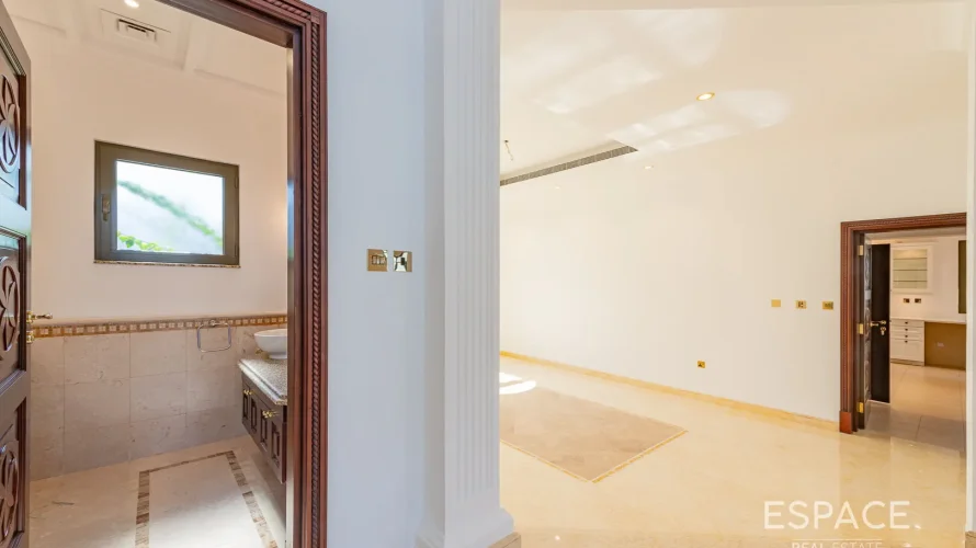 6 bedrooms villa for sale , Palm Jumeirah, Dubai, UAE No. 1292 № 5