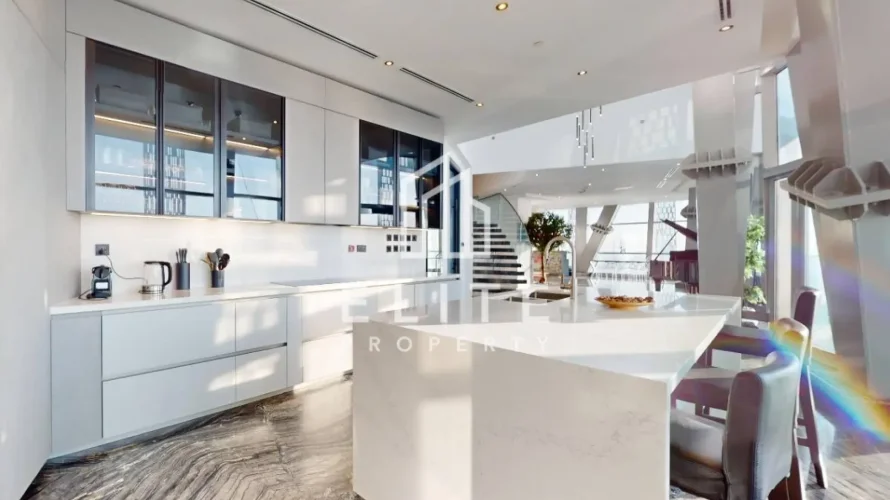 4 bedrooms apartment for sale , Cayan Tower, Dubai Marina, Dubai, UAE No. 1187 № 17