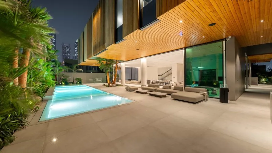 6 bedrooms villa for sale , Al Wasl, Dubai, UAE No. 1358 № 16
