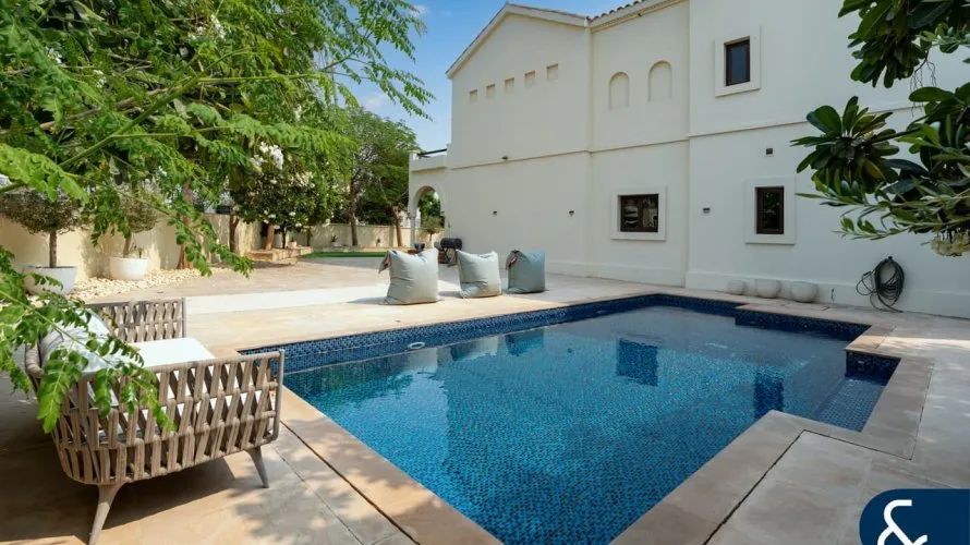 5 bedrooms villa for sale, The Villa, Dubai, UAE No. 1704 № 15