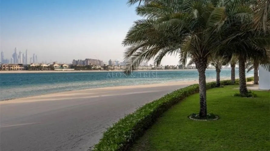 7 bedrooms villa for sale , Signature Villas, Palm Jumeirah, Dubai, UAE No. 1244 № 2