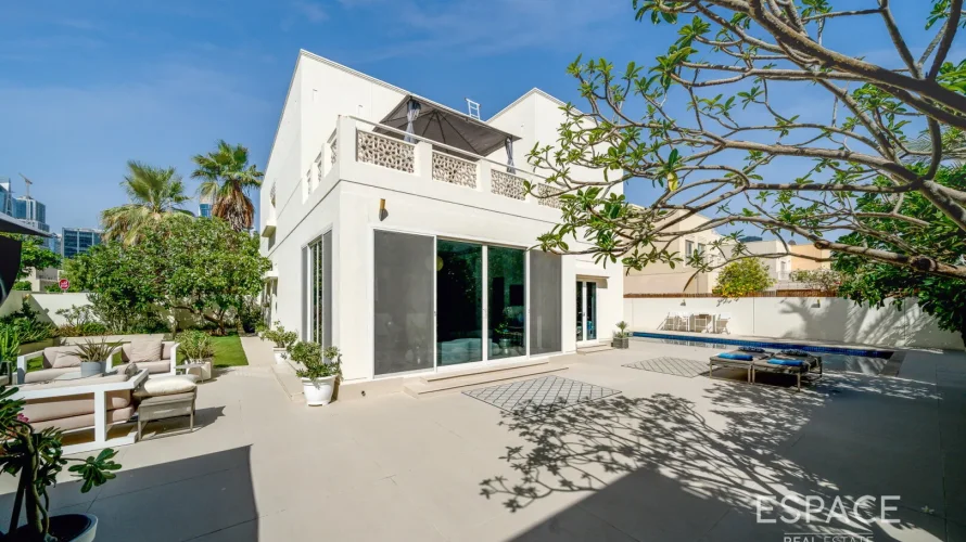 4 bedrooms villa for sale , Meadows, Dubai, UAE No. 1489 № 15