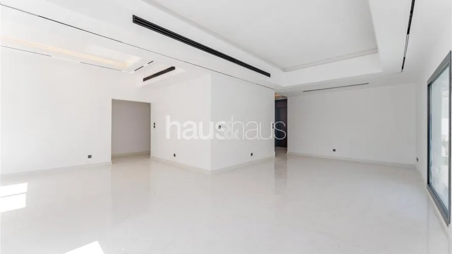 6 bedrooms villa for sale, Meadows, Dubai, UAE No. 855 № 1