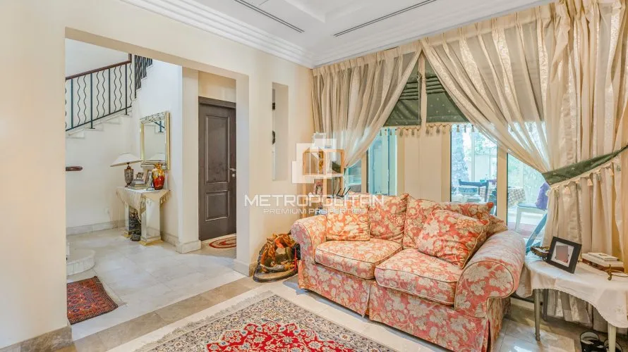 4 bedrooms villa for sale , Meadows, Dubai, UAE No. 1575 № 6
