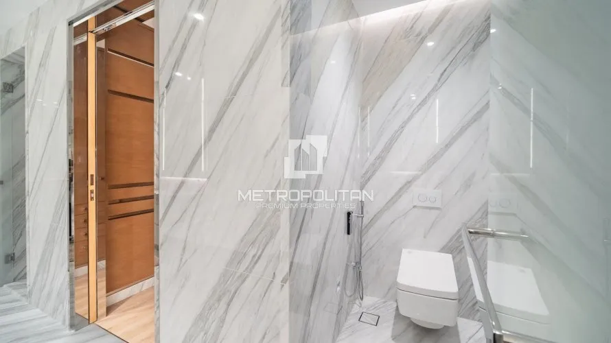 2 bedrooms apartment for sale , Palm Jumeirah, Dubai, UAE No. 1602 № 20