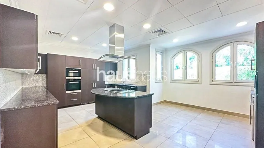4 bedrooms villa for sale , Jumeirah Golf Estates, Dubai, UAE No. 975 № 7