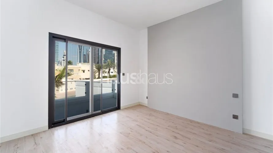 6 bedrooms villa for sale, Meadows, Dubai, UAE No. 855 № 15