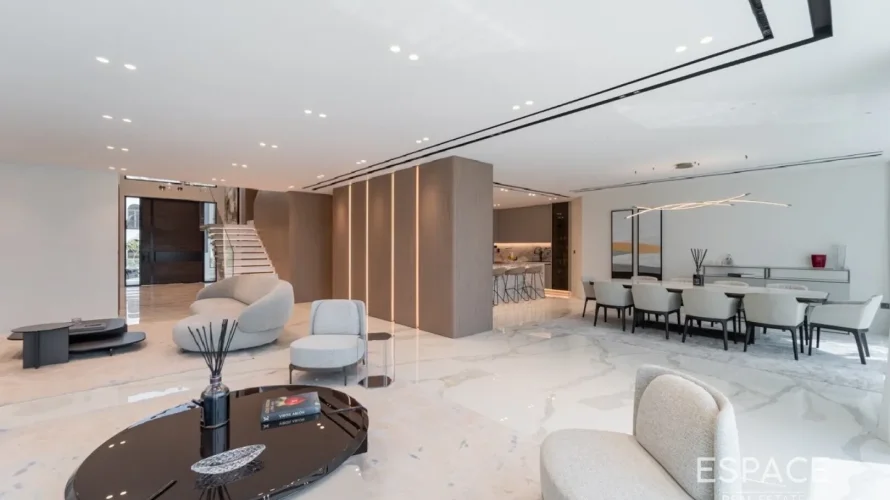 5 bedrooms villa for sale , Palm Jumeirah, Dubai, UAE No. 1502 № 1