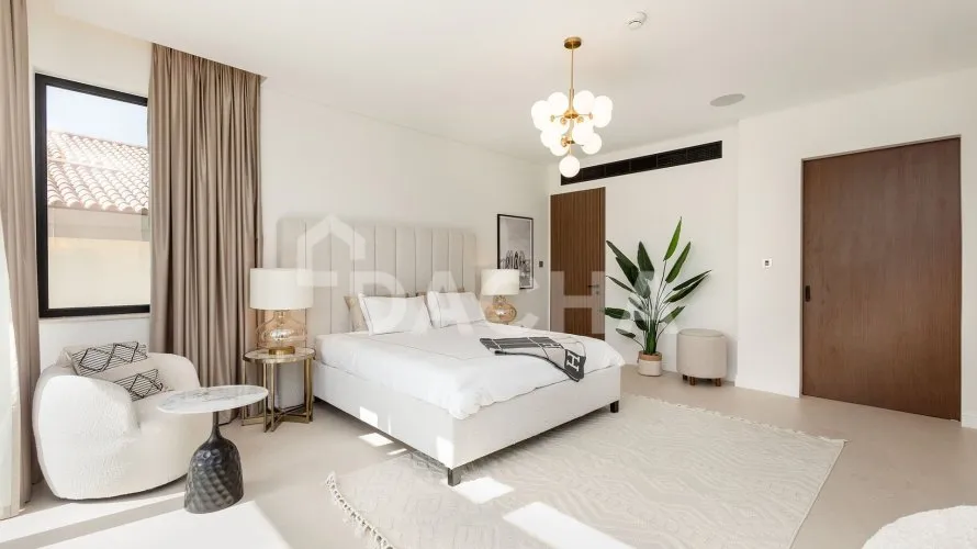 5 bedrooms villa for sale , Jumeirah Golf Estates, Dubai, UAE No. 2695 № 16