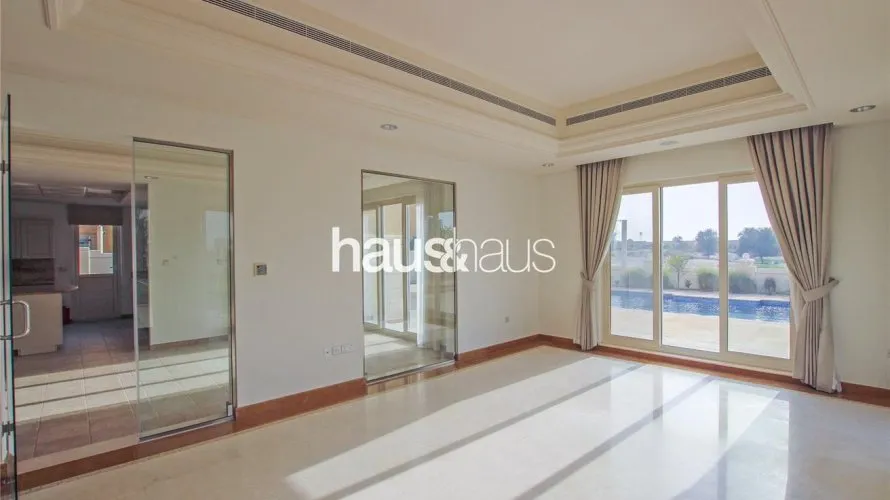 6 bedrooms villa for sale, Dubai Sports City, Dubai, UAE No. 879 № 13