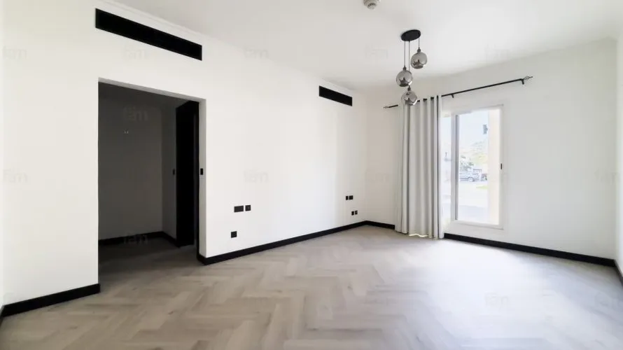 6 bedrooms villa for sale , Dubai, UAE No. 1925 № 24