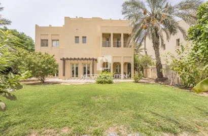 4 bedrooms villa for sale , Meadows, Dubai, UAE No. 1575