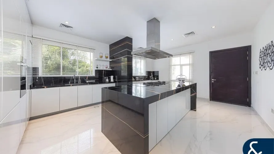 7 bedrooms villa for sale , Jumeirah Golf Estates, Dubai, UAE No. 2289 № 9