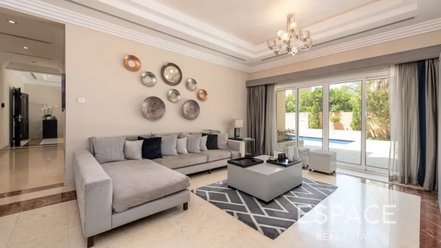 6 bedrooms villa for sale , Arabian Ranches, Dubai, UAE No. 1266 № 1