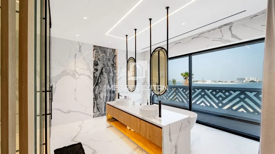 5 bedrooms villa for sale , Palm Jumeirah, Dubai, UAE No. 1571 № 17