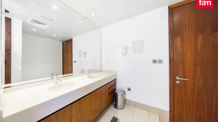 820.4m² office for sale, Dubai, UAE No. 2313 № 14