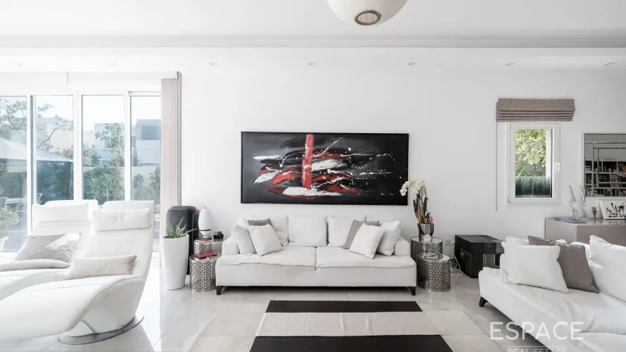4 bedrooms villa for sale , Meadows, Dubai, UAE No. 1489 № 4