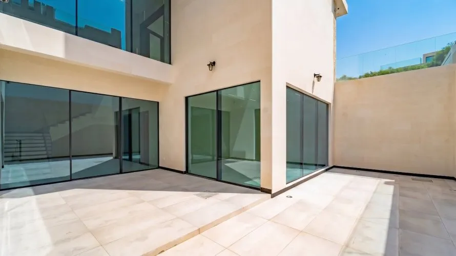 6 bedrooms villa for sale , Dubai, UAE No. 3063 № 22