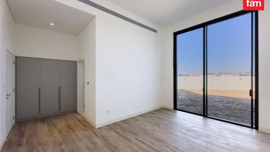 5 bedrooms villa for sale, Dubai, UAE No. 3136 № 15
