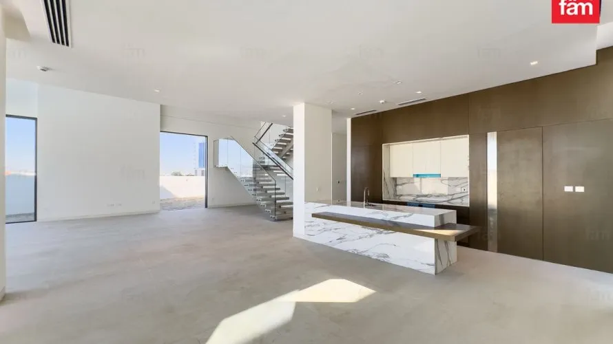 5 bedrooms villa for sale, Dubai, UAE No. 3136 № 3