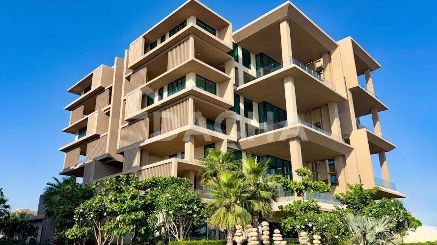 3 bedrooms apartment for sale, The Crescent, Palm Jumeirah, Dubai, UAE No. 3189 № 1