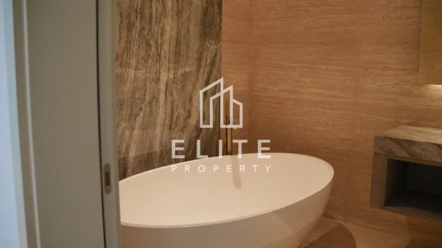 4 bedrooms villa for sale, Palm Jumeirah, Dubai, UAE No. 3578 № 4