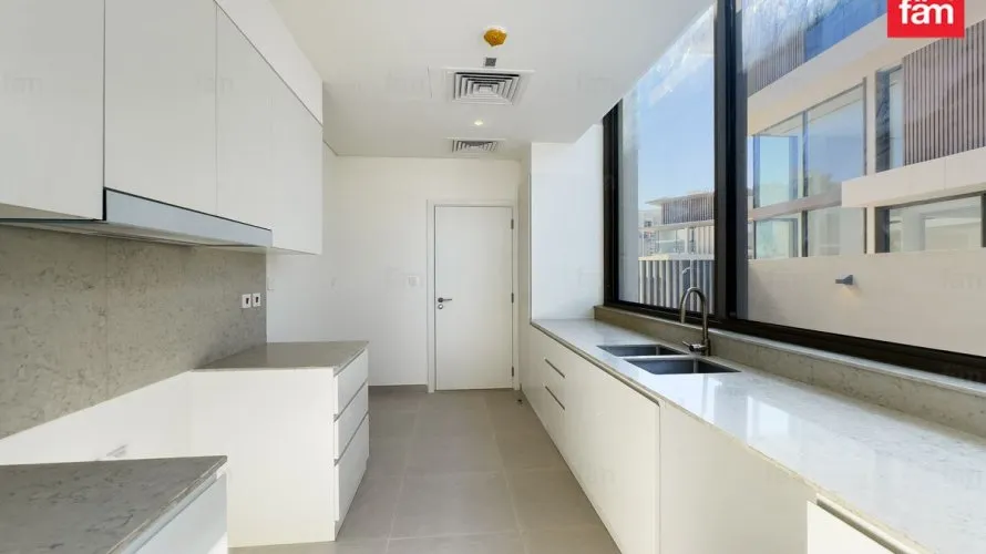 5 bedrooms villa for sale, Dubai, UAE No. 3220 № 20