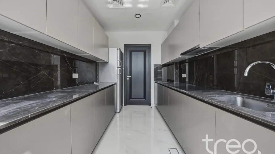 5 bedrooms villa for sale, Jumeirah Park, Dubai, UAE No. 3463 № 13