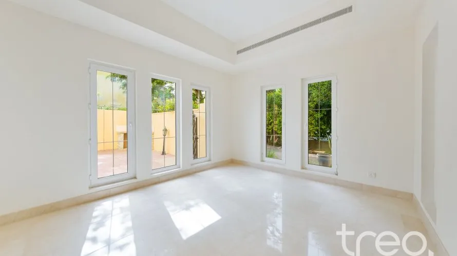 6 bedrooms villa for sale, Arabian Ranches, Dubai, UAE No. 3455 № 16