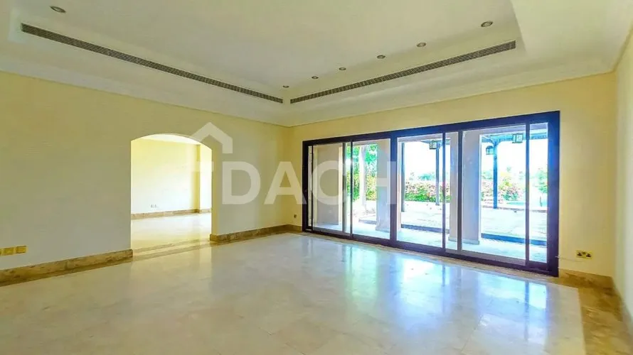 6 bedrooms villa for sale, Meadows, Dubai, UAE No. 3281 № 10