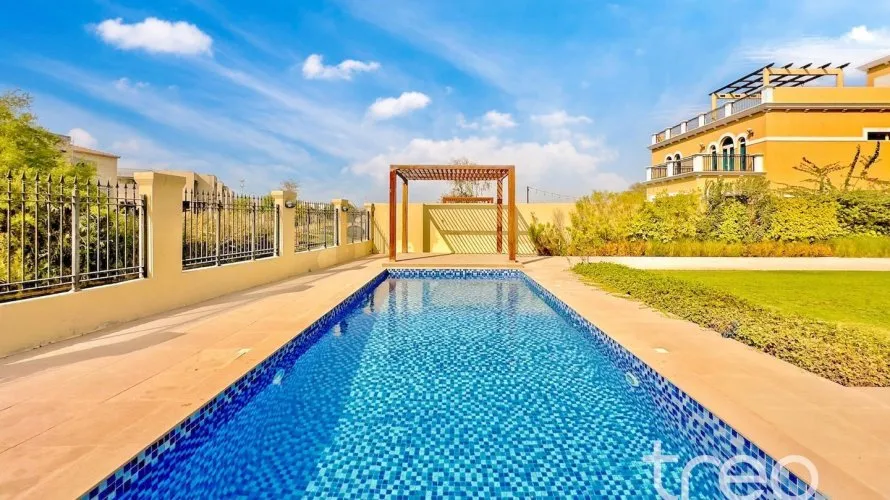 4 bedrooms villa for sale, Legacy, Jumeirah Park, Dubai, UAE No. 3472 № 2