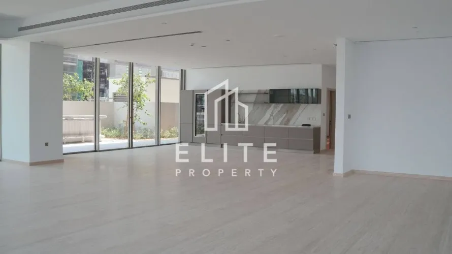 4 bedrooms villa for sale, Palm Jumeirah, Dubai, UAE No. 3578 № 24