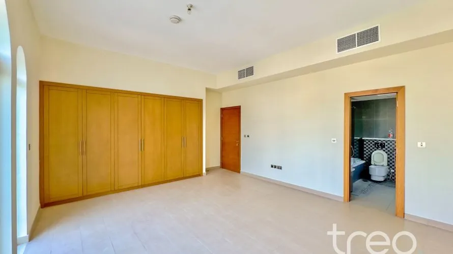 4 bedrooms villa for sale, Legacy, Jumeirah Park, Dubai, UAE No. 3473 № 9