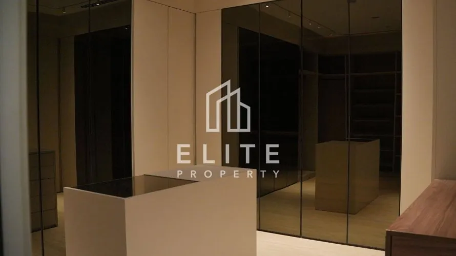 4 bedrooms villa for sale, Palm Jumeirah, Dubai, UAE No. 3578 № 1