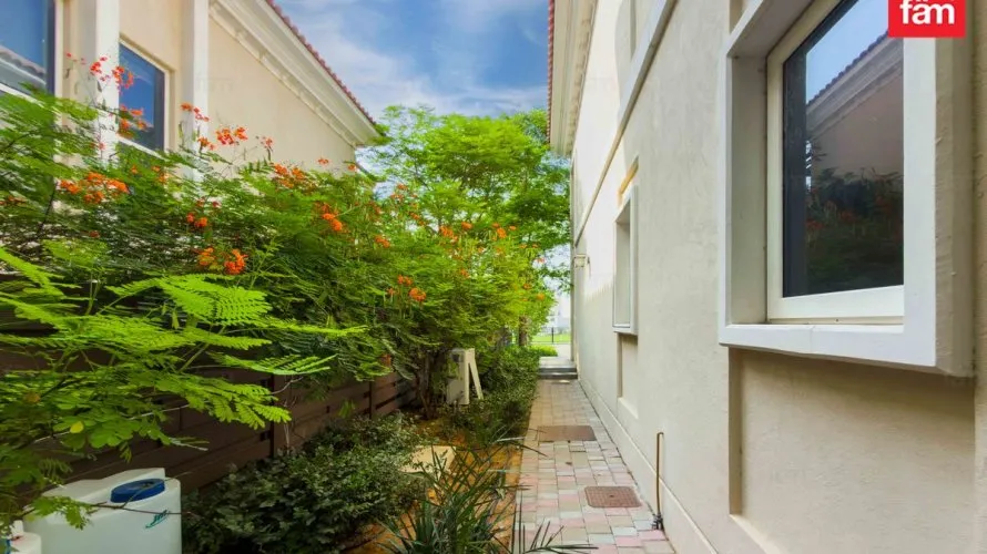 5 bedrooms villa for sale, Dubai, UAE No. 3258 № 4