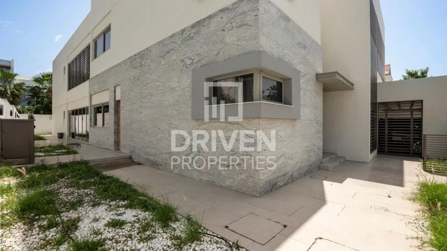 5 bedrooms villa for sale, District One, Mohammed Bin Rashid City, Dubai, UAE No. 4040