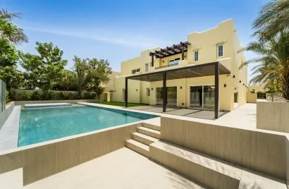 6 bedrooms villa for sale, Dubai, UAE No. 3796