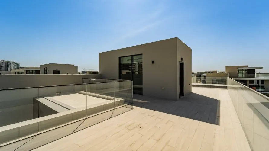 5 bedrooms villa for sale, Dubai, UAE No. 3797 № 2