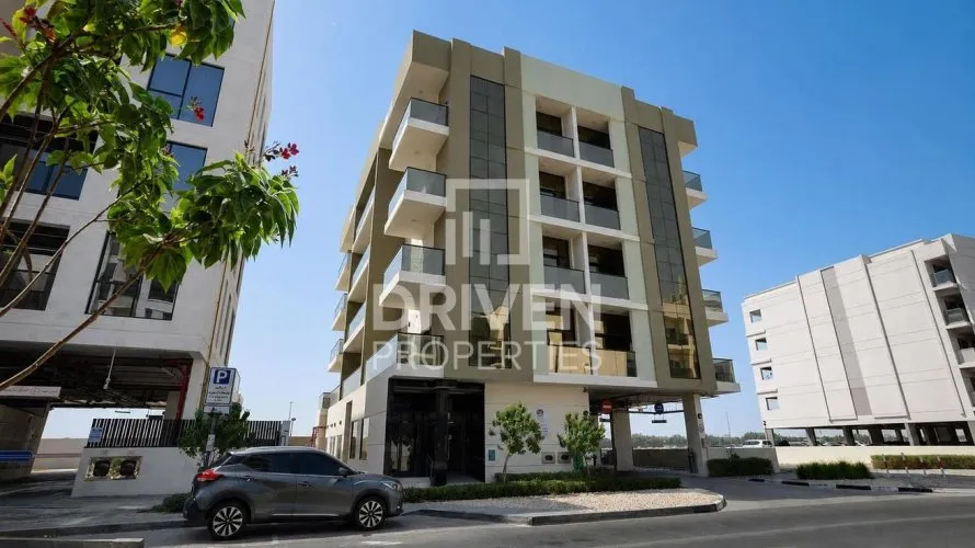 1592.36m² building for sale, Dubai Land, Dubai, UAE No. 3866