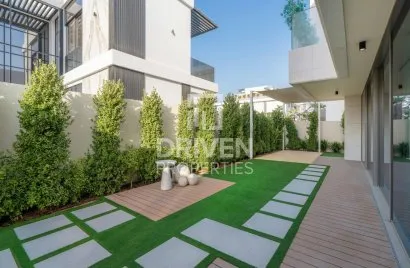 5 bedrooms villa for sale, La Mer, Jumeirah, Dubai, UAE No. 4354