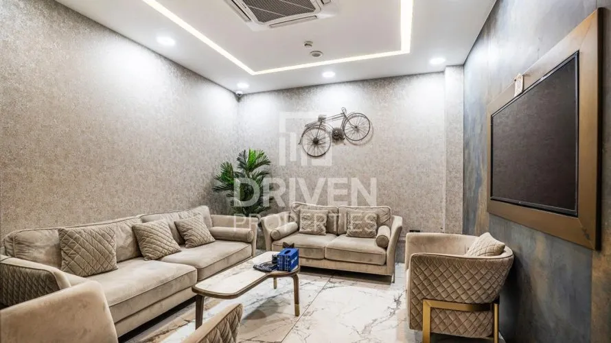 5100.93m² warehouse for sale, Jebel Ali, Dubai, UAE No. 4110 № 2